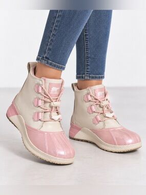 Sorel Out N About waterproof duck boots pink & cream women’s 7